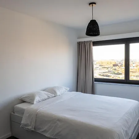 Jacuzzi & Free Parking At Andries Place *